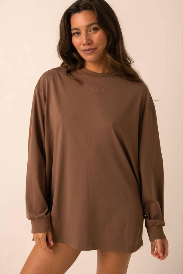 Sam Friday oversized pyjamatop bruin
