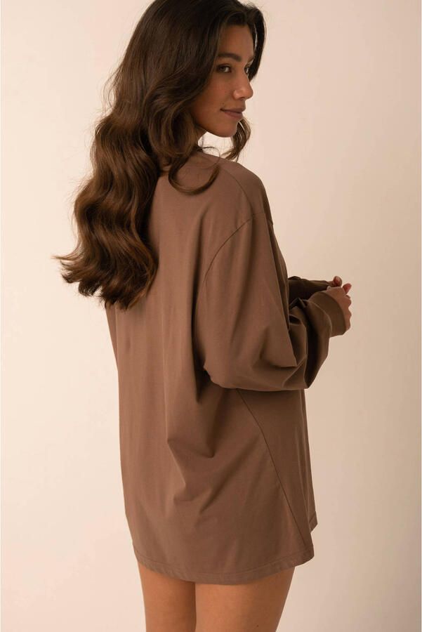 Sam Friday oversized pyjamatop bruin - Foto 3