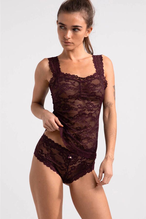 Sam Friday slip Lacey donkerrood