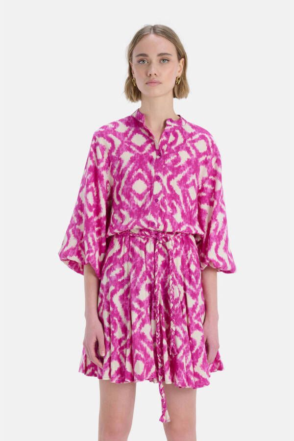 Shoeby jurk Thirty Short met all over print en plooien roze ecru