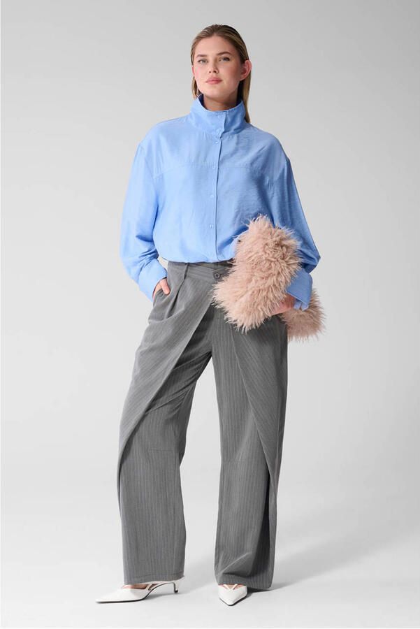 Shoeby barrel broek met krijtstreep en plooien grijs - Foto 2