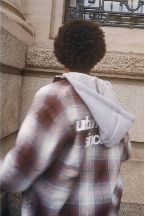 Shoeby flanel geruit overshirt met backprint lichtbruin grijs - Foto 3