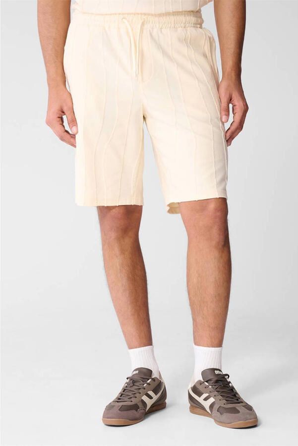 Shoeby regular casual short lichtgeel met ingebreid patroon