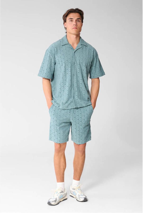 Shoeby regular fit casual short met print donkergroen - Foto 3