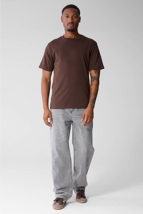 Shoeby regular fit T-shirt met backprint donkerbruin - Foto 3