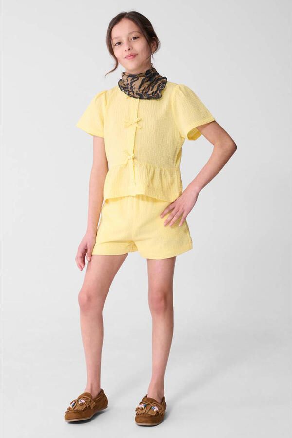 Shoeby regular high waist casual short lichtgeel met textuur