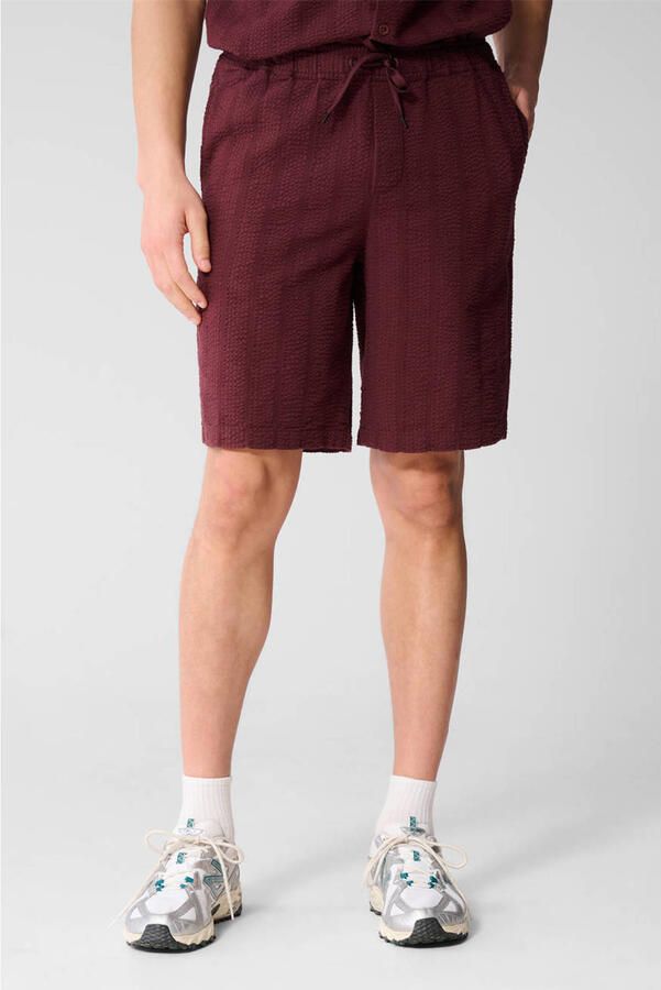 Shoeby relaxed regular waist sweatshort donkerrood met ingebreid patroon