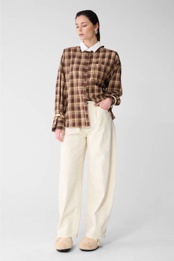 Shoeby Studio oversized geruite blouse bruin - Foto 3
