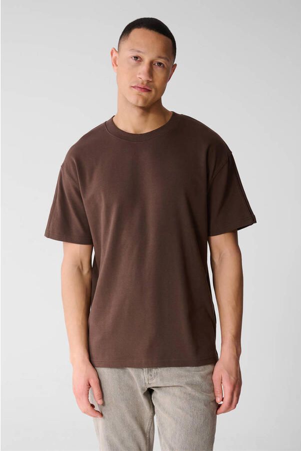 Shoeby Studio relaxed T-shirt met backprint donkerbruin