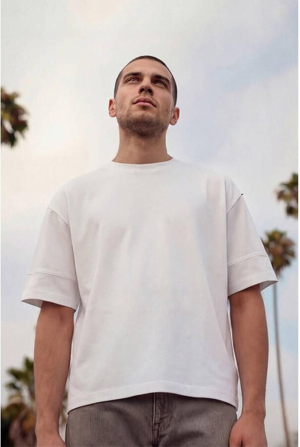 Shoeby Studio relaxed T-shirt wit