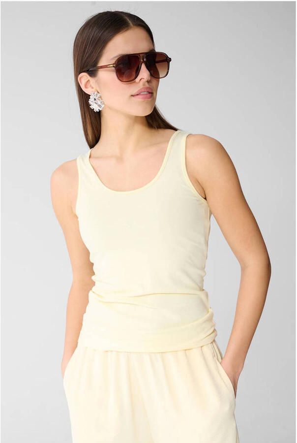 Shoeby top lichtgeel