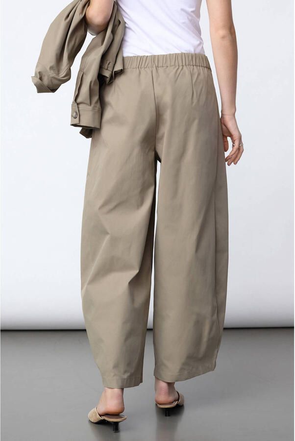 SisterS Point barrel cropped broek met plooien zand - Foto 2