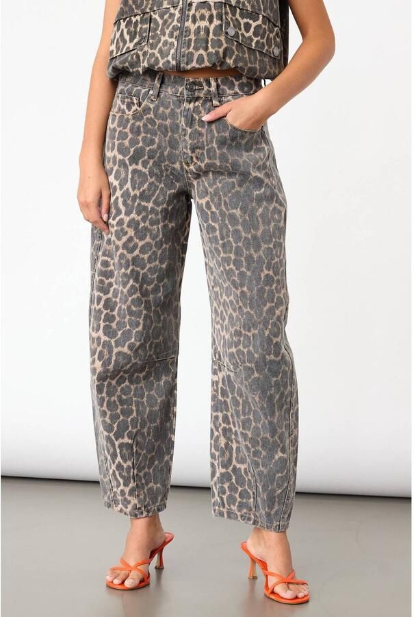 SisterS Point barrel jeans met panterprint leo wash