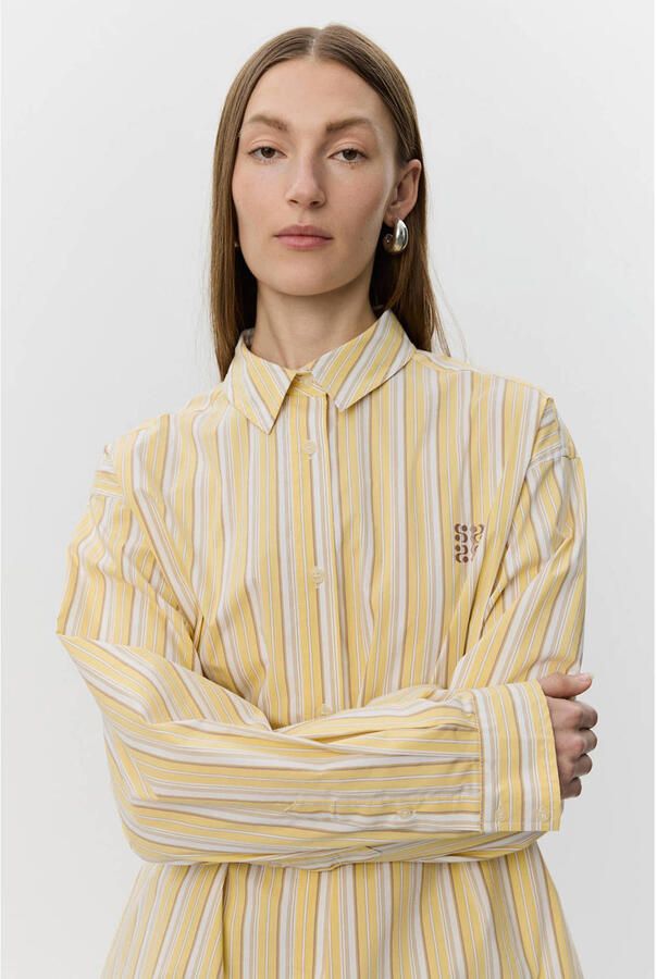 Sofie Schnoor gestreepte blouse lichtgeel