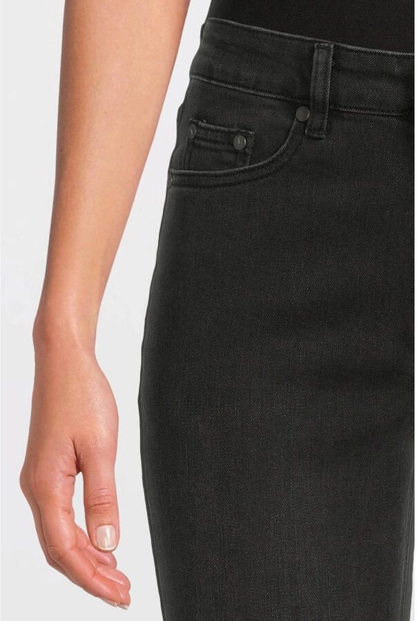 Sofie Schnoor high waist flared jeans black denim - Foto 3