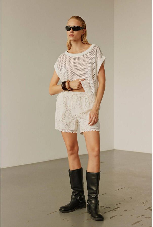 Sofie Schnoor regular waist casual short ecru broderie - Foto 3