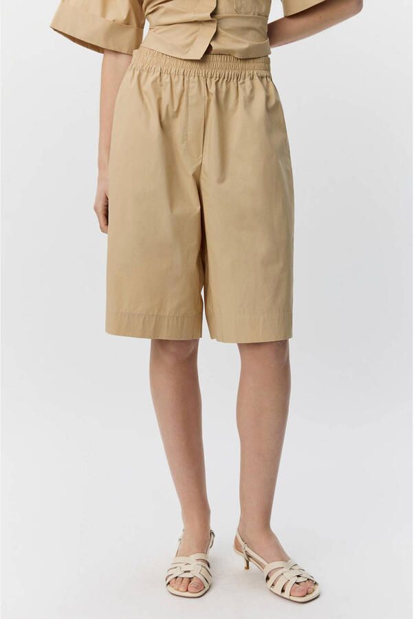 Sofie Schnoor regular waist bermuda short beige