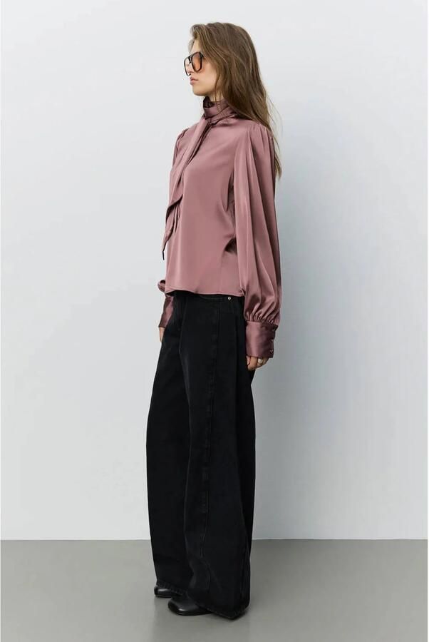 Sofie Schnoor satijnen blouse oudroze - Foto 3