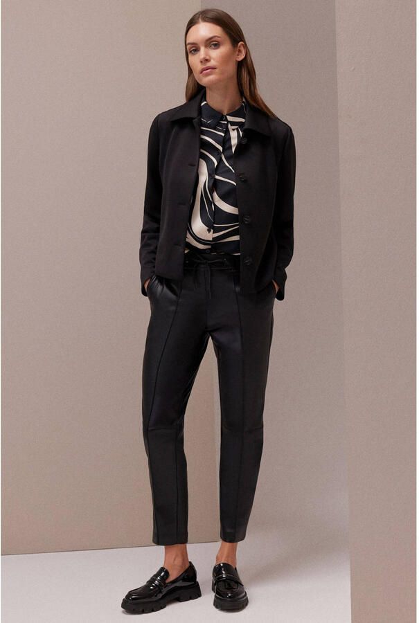 S.Oliver BLACK LABEL Straight leg broek in leerlook met vaste persplooien - Foto 2