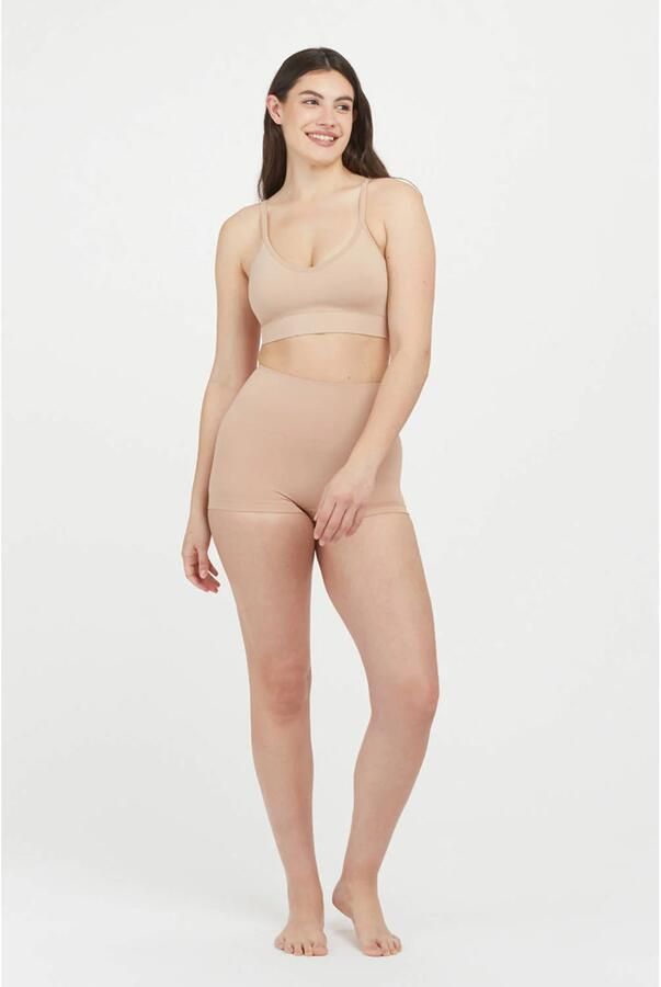 SPANX Ecocare Seamless Shaping seamless medium corrigerende Boyshort lichtbeige