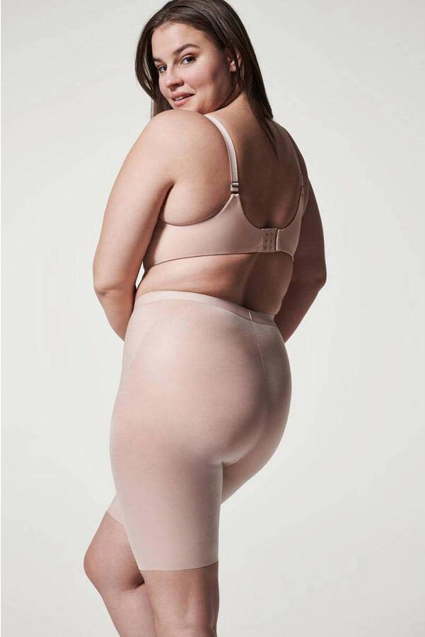 SPANX shape™ Invisible medium corrigerende Mid-Thigh short beige - Foto 4