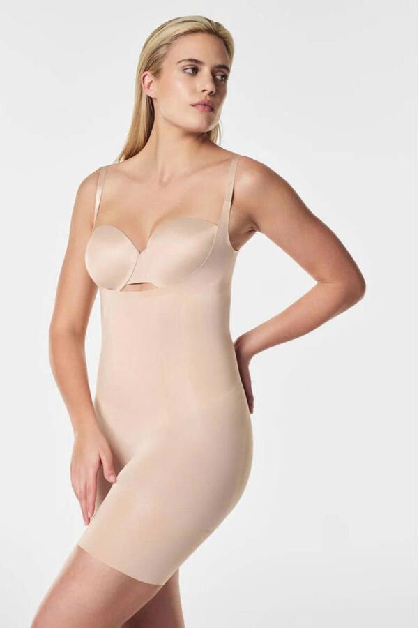 SPANX sculpt™ OnCore sterk corrigerende Open-Bust Mid-Thigh bodysuit beige