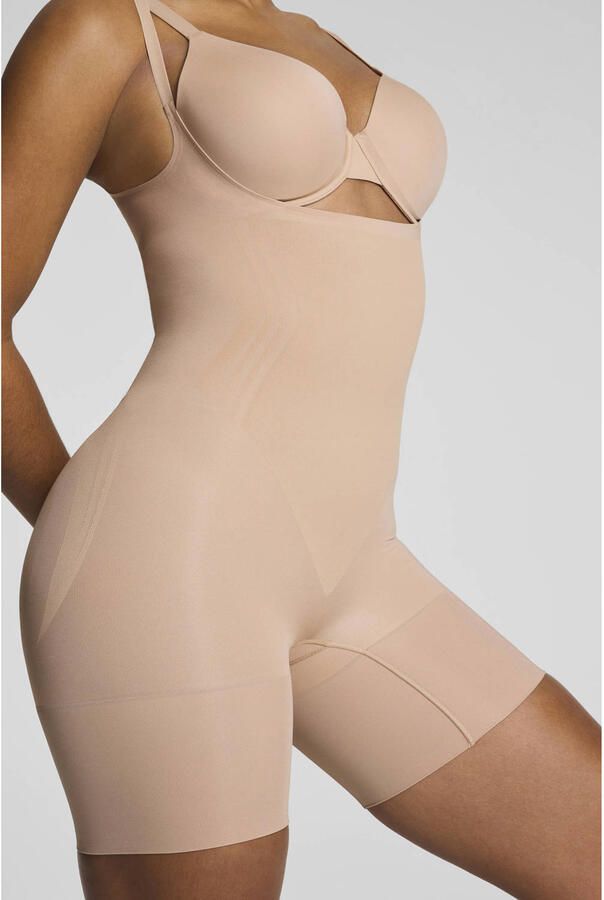 SPANX sculpt™ GoFigure seamless sterk corrigerende bodysuit Open Bust Mid Thigh lichtbeige - Foto 2