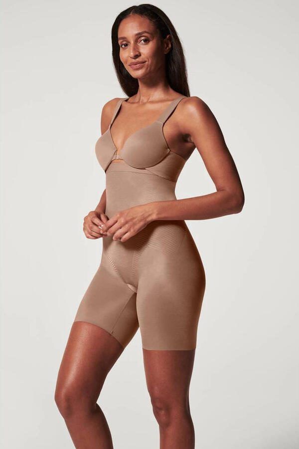 SPANX shape™ Invisible seamless medium corrigerende High-Waisted Mid-Thigh short donkerbeige - Foto 4
