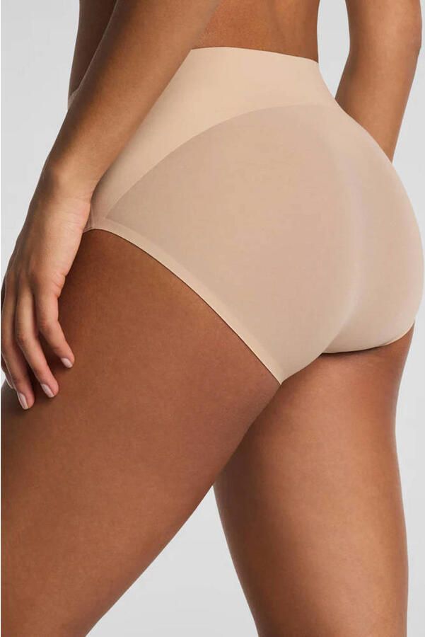 SPANX supersmooth™ Undie-tectable seamless licht corrigerende slip beige - Foto 3