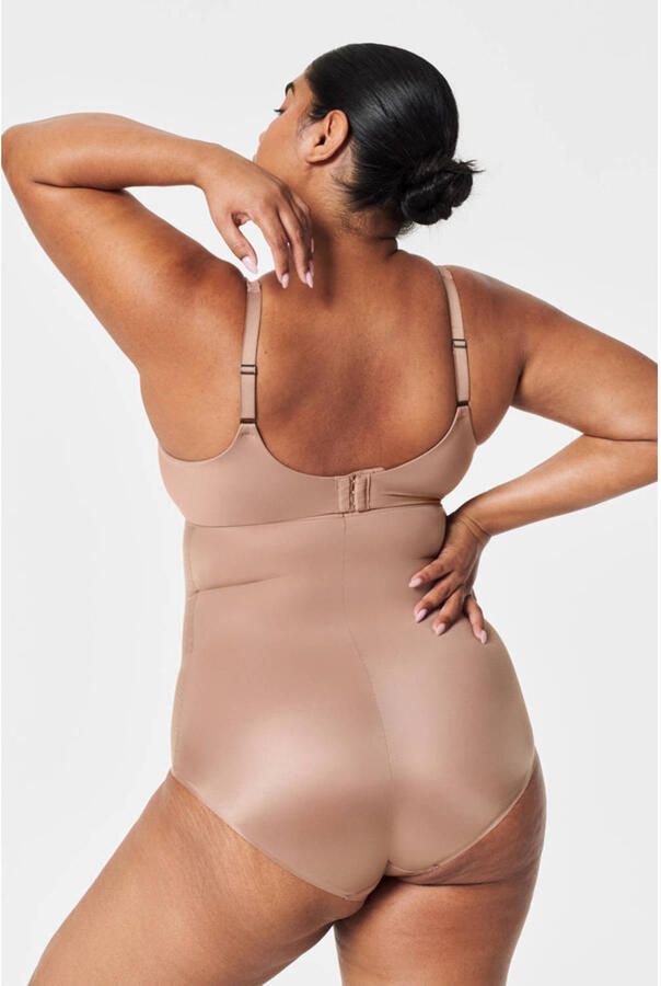 SPANX shape™ Invisible high waist medium corrigerende slip donkerbeige