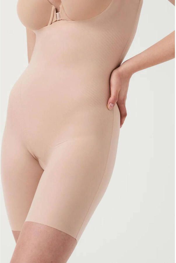 SPANX shape™ Invisible medium corrigerende Open-Bust Mid-Thigh bodysuit beige