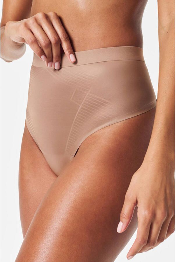 SPANX shape™ Invisible medium corrigerende string donkerbeige - Foto 2