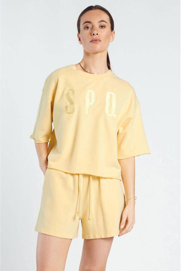 Spooq the label regular waist sweatshort geel