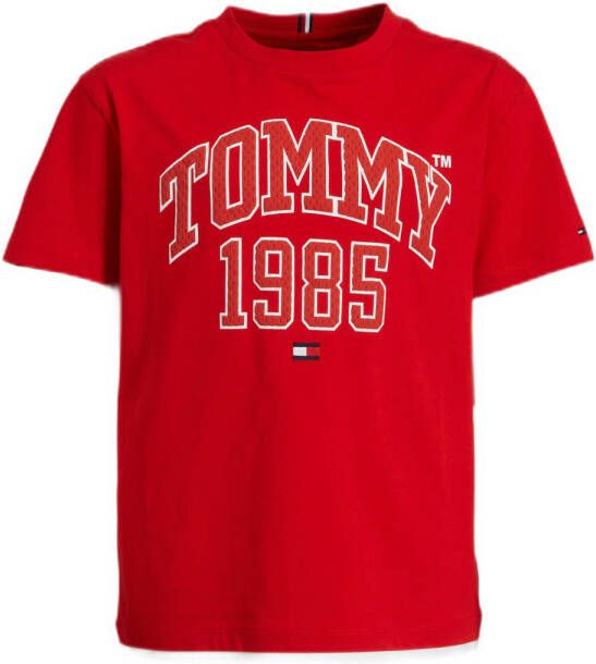 Tommy Hilfiger T-shirt TOMMY VARSITY TEE S S met logoprint op borsthoogte