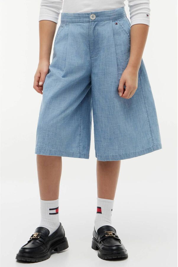 Tommy Hilfiger denim wide leg bermuda short met plooien lichtblauw - Foto 3