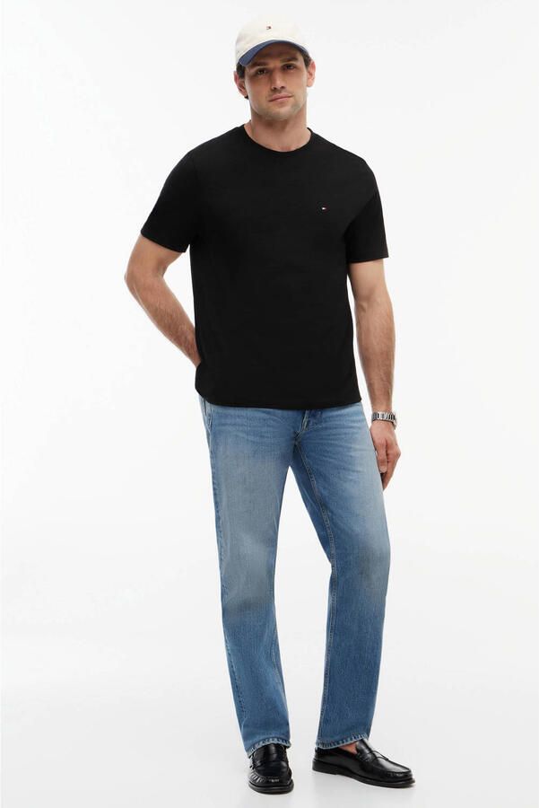 Tommy Hilfiger T-shirt ESSENTIAL REG FIT SOLID TEE met borduursel en ronde hals