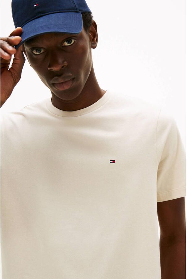 Tommy Hilfiger T-shirt ESSENTIAL REG FIT SOLID TEE met borduursel en ronde hals - Foto 7