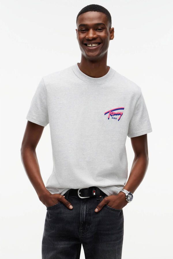 Tommy Jeans regular fit T-shirt met backprint lichtgrijs