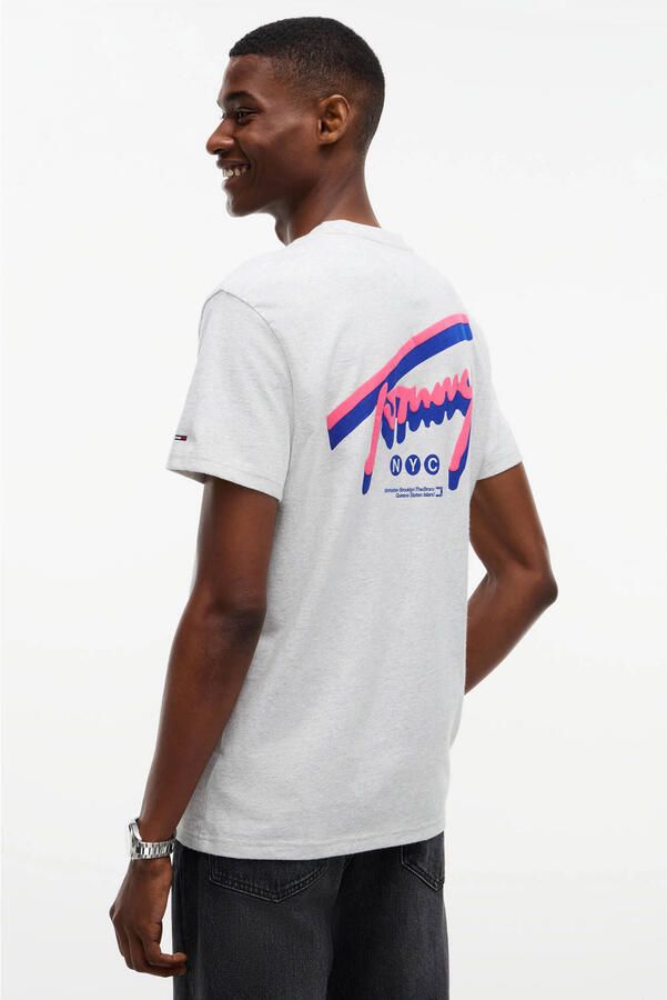 Tommy Jeans regular fit T-shirt met backprint lichtgrijs - Foto 2