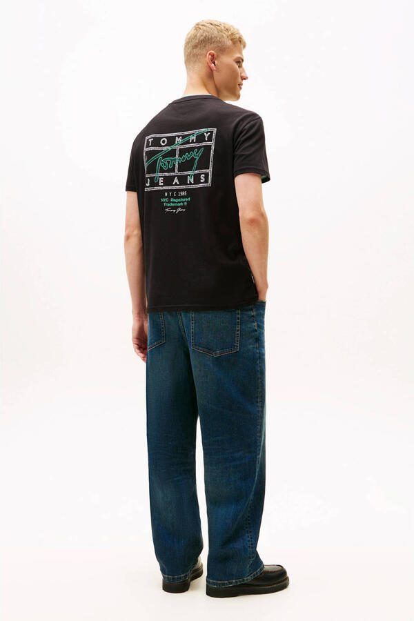 Tommy Jeans regular T-shirt met backprint zwart - Foto 2