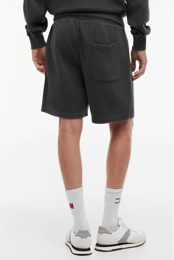 Tommy Jeans relaxed sweatshort antraciet - Foto 2