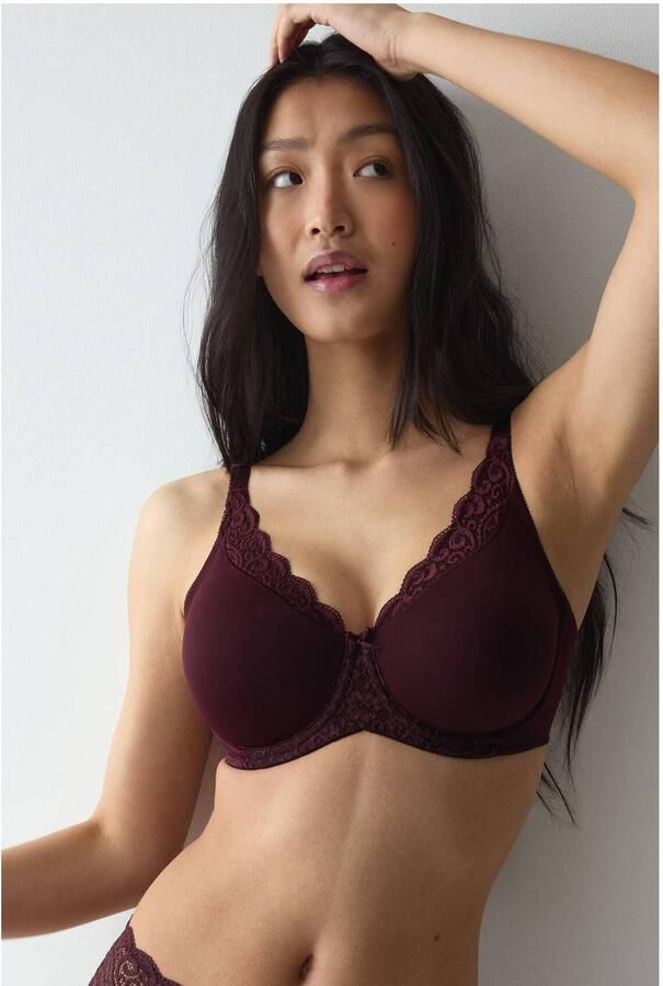 Triumph Amourette niet-voorgevormde minimizer-bh met beugel aubergine
