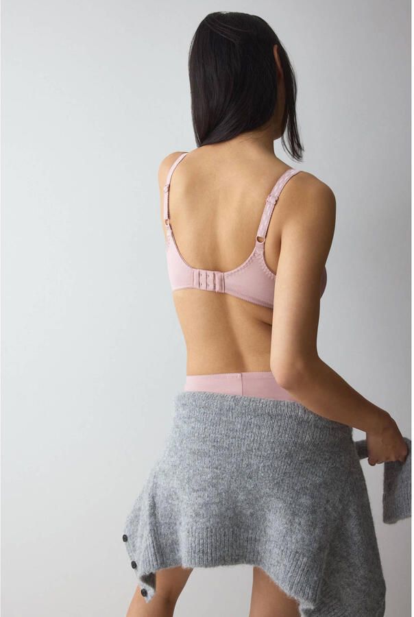 Triumph Ladyform Soft niet-voorgevormde minimizer oudroze - Foto 2