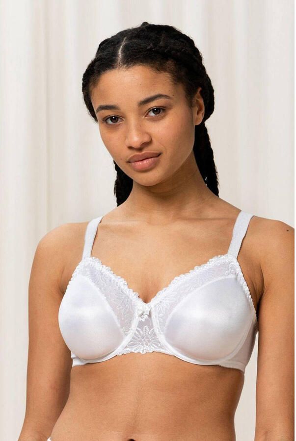 Triumph Minimizer-bh Ladyform soft maakt de borst optisch kleiner met een cupmaat - Foto 2