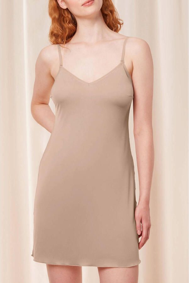 Triumph Onderjurk Body Make-Up T Dress 02 nagenoeg onzichtbaar diepe v-hals - Foto 2