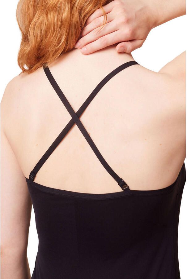 Triumph Onderjurk Body Make-Up T Dress 02 nagenoeg onzichtbaar diepe v-hals