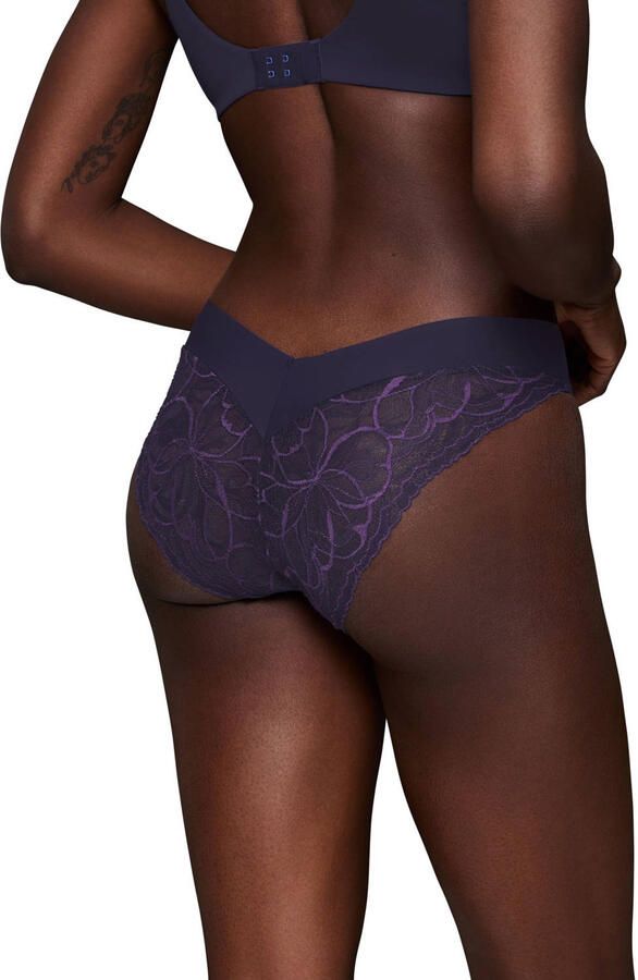 Triumph Tai slip Body Make-Up Illusion Lace florale stretchkant hoge beenuitsnijding zachte microvezel