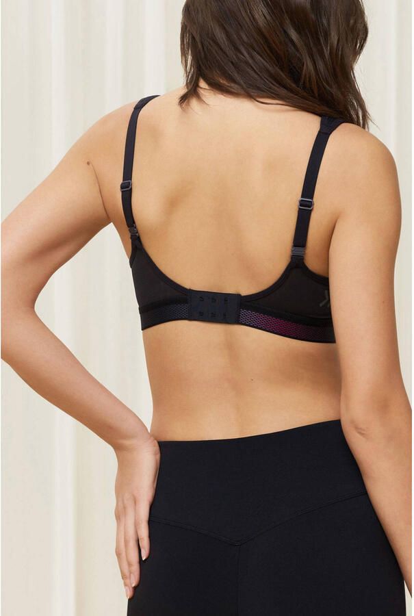 Triaction by Triumph Sport-bh CARDIO CLOUD P de lichtste sportbeha van de wereld