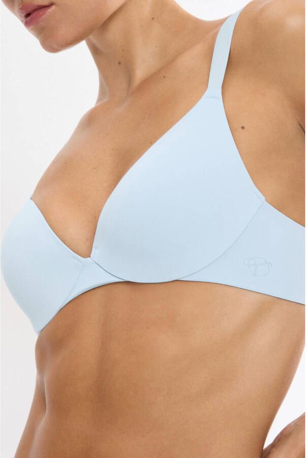 Triumph voorgevormde beugelbh Body Make-Up Illusion lichtblauw