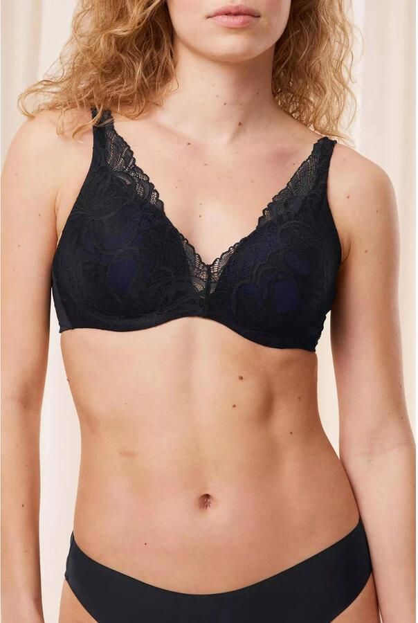 Triumph voorgevormde beugelbh Body Make-up Illusion zwart